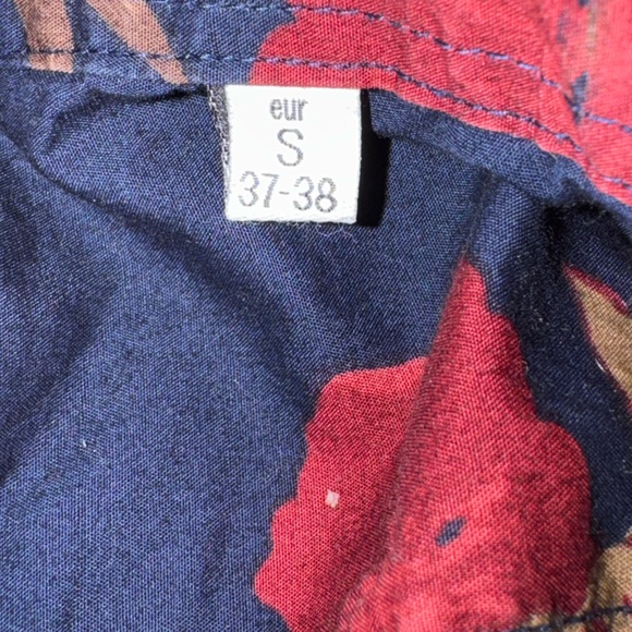 Celio Men’s Floral Button Up Shirt Navy Red Tan | Short Sleeve | Size S - Picture 3 of 9